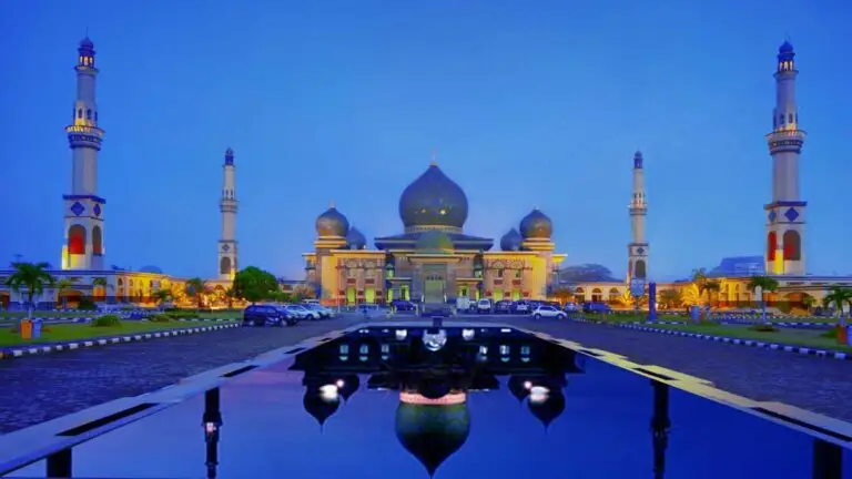 Masjid An Nur Pekanbaru: Sejarah, Arsitektur, dan Ikon Dakwah Riau