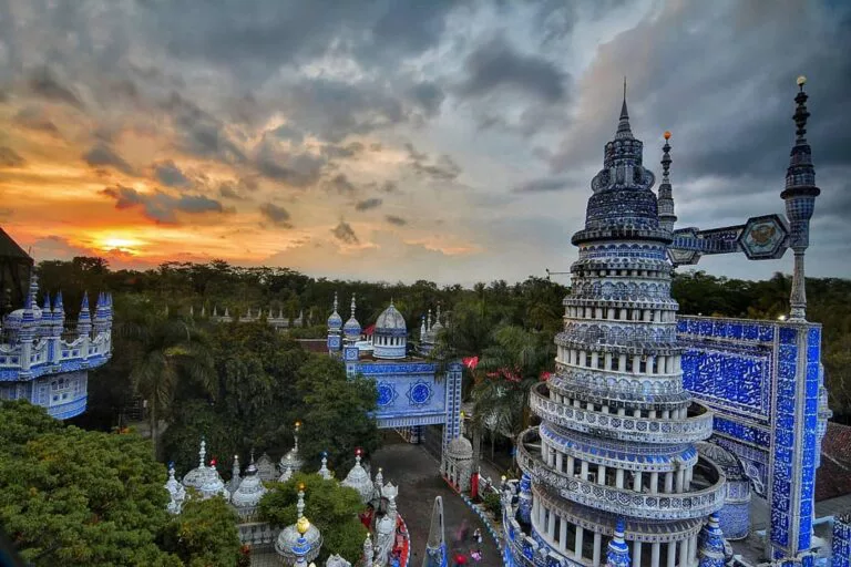 Masjid Tiban Malang: Mitos, Fakta, dan Keindahan Arsitektur