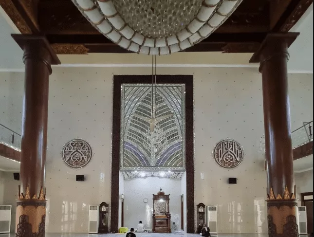 Masjid Agung Bojonegoro - instagram.com/@wahyusaidi
