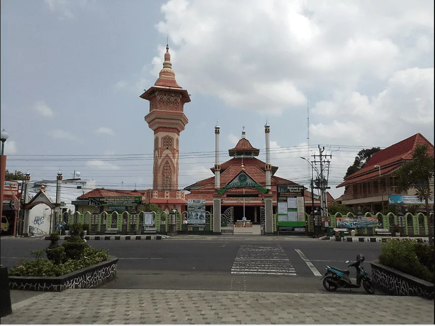 Masjid Agung Kauman - sumber foto: suaramasjid.com
