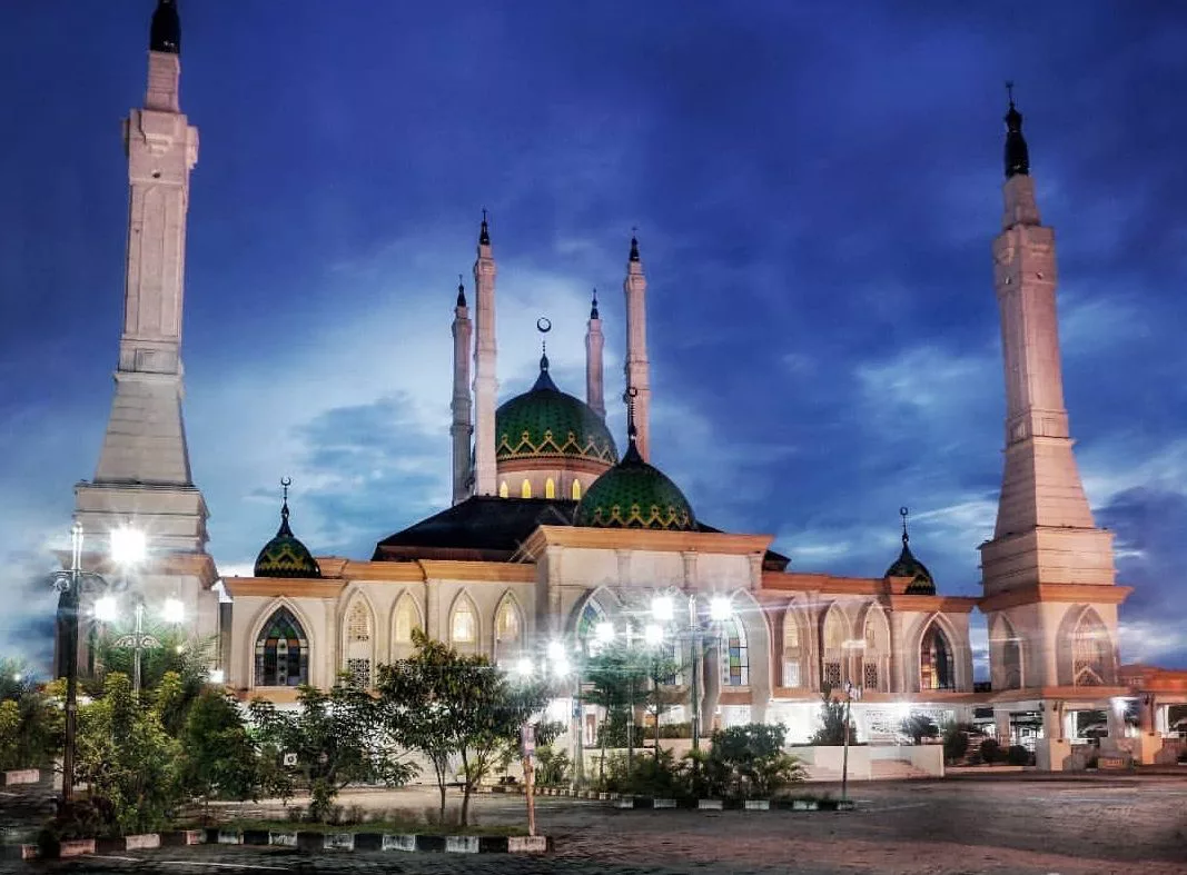 Masjid Agung Sukoharjo - instagram.com/@sukoharjo_makmur