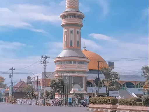 Masjid Agung Kendal - instagram.com/@explorekendal