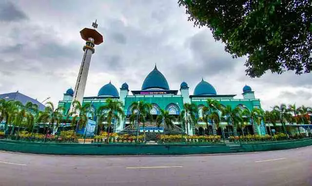 Masjid Agung Baiturrahman Banyuwangi: Tempat Teduh bagi Musafir