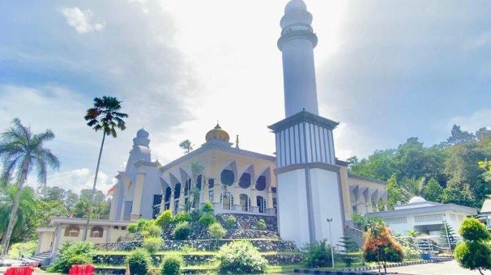 Masjid Agung Sungai Liat - image source: kilasbabel.com