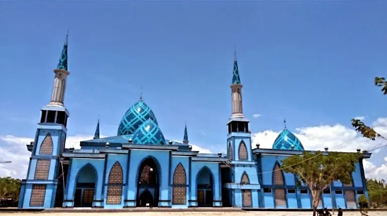 Masjid Agung Babussalam Unaaha - image source: instagram.com/@ikatan_babussalamunaaha
