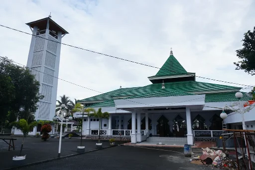 Menguak Pesona Ikon Religi Masjid Agung Al Falah Kyai Modjo