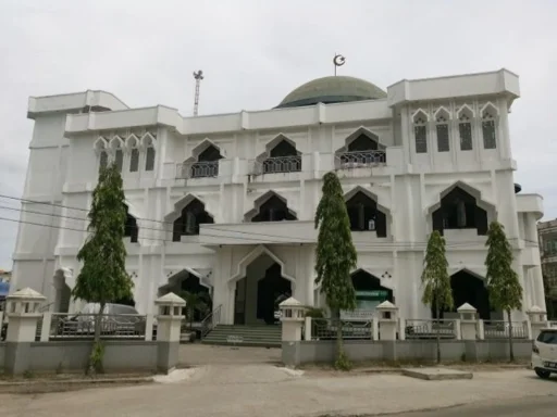 Masjid Agung Al Ma’arif Tarakan, Memesona dan Penuh Makna