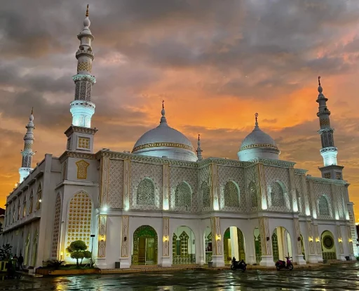 Masjid Agung Babul Jannah, Ikon Religi Megah di Jantung Sambas