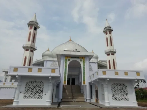 Masjid Agung Baitul Hikmah Kepahiang, Destinasi Bearsitektur Islami modern
