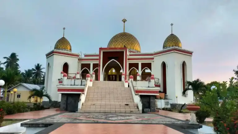 Masjid Agung Baiturrahman Boalemo, Ruang Ibadah yang Penuh Kisah